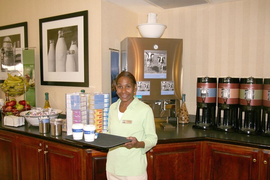 Hampton Inn & Suites Florence Center Restoran fotoğraf
