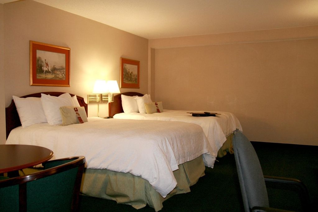Hampton Inn & Suites Florence Center Oda fotoğraf